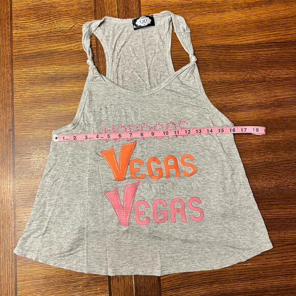 What Happens In Vegas Stays In Vegas Gray Studded Bling Tank Size Medium - Picture 7 of 8